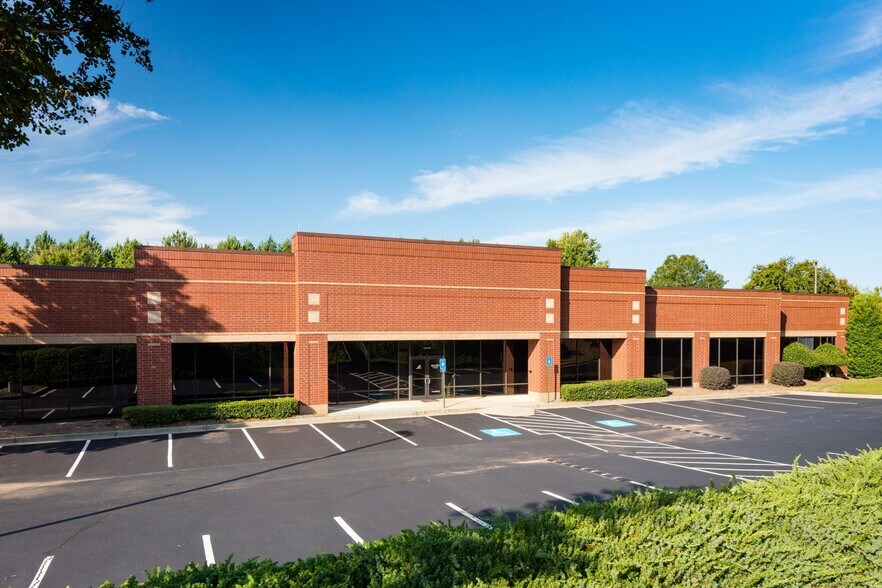 6455 Shiloh Rd, Alpharetta, GA à vendre - Photo de l’immeuble – Image 3 sur 25