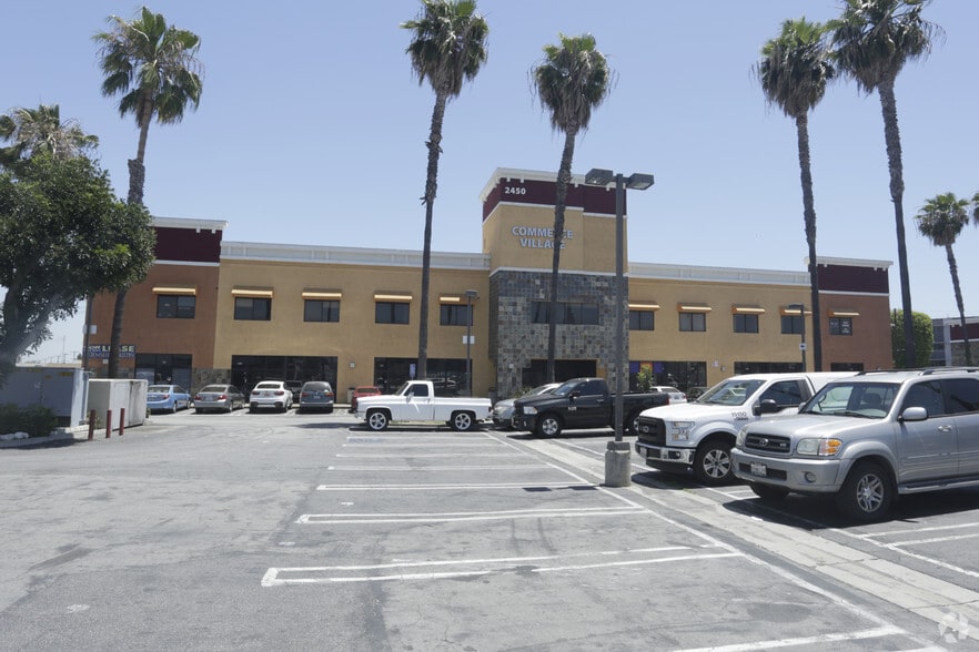 2450 S Atlantic Blvd, Commerce, CA à louer - Photo de l’immeuble – Image 3 sur 11