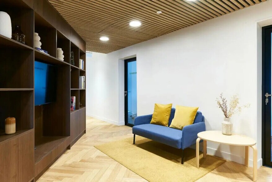 Bureau dans Paris à louer - Photo de l’immeuble – Image 2 sur 12