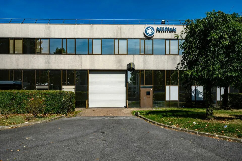 Local d’activités dans Villebon-sur-Yvette à louer Photo de l’immeuble– Image 1 sur 2