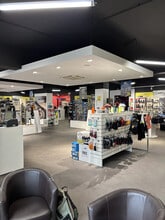 1581 Avenue Paul Jullien, Le Tholonet à louer Photo de l’immeuble– Image 1 sur 2