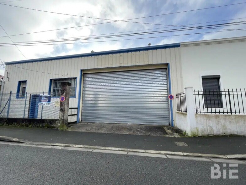Local d'activités dans VILLENAVE-D'ORNON à vendre - Photo de l’immeuble – Image 1 sur 4