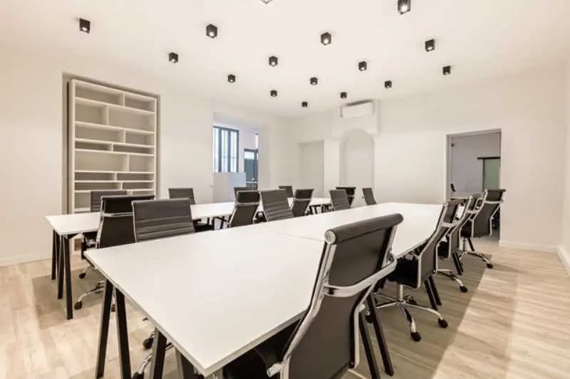 28 Rue De Trévise, Paris à louer - Photo de l’immeuble – Image 3 sur 9