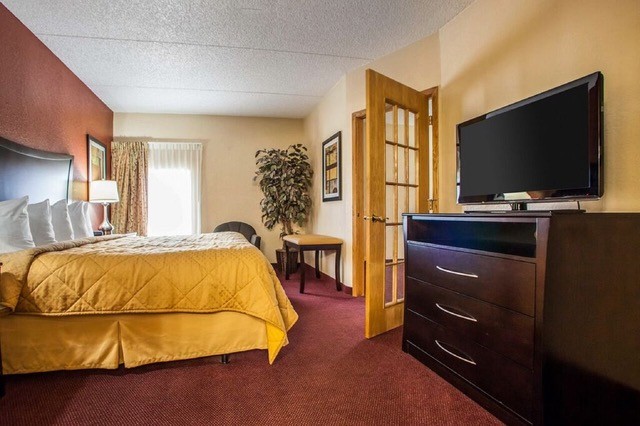 2601 E 13th St, Ames, IA à louer - Photo de l’immeuble – Image 2 sur 12