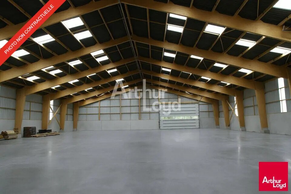 Local d'activités dans Fougères à vendre Photo intérieure– Image 1 sur 2
