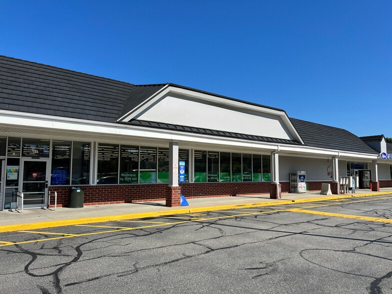 586-614 Nashua Rd, Milford, NH à louer - Photo de l’immeuble – Image 2 sur 10