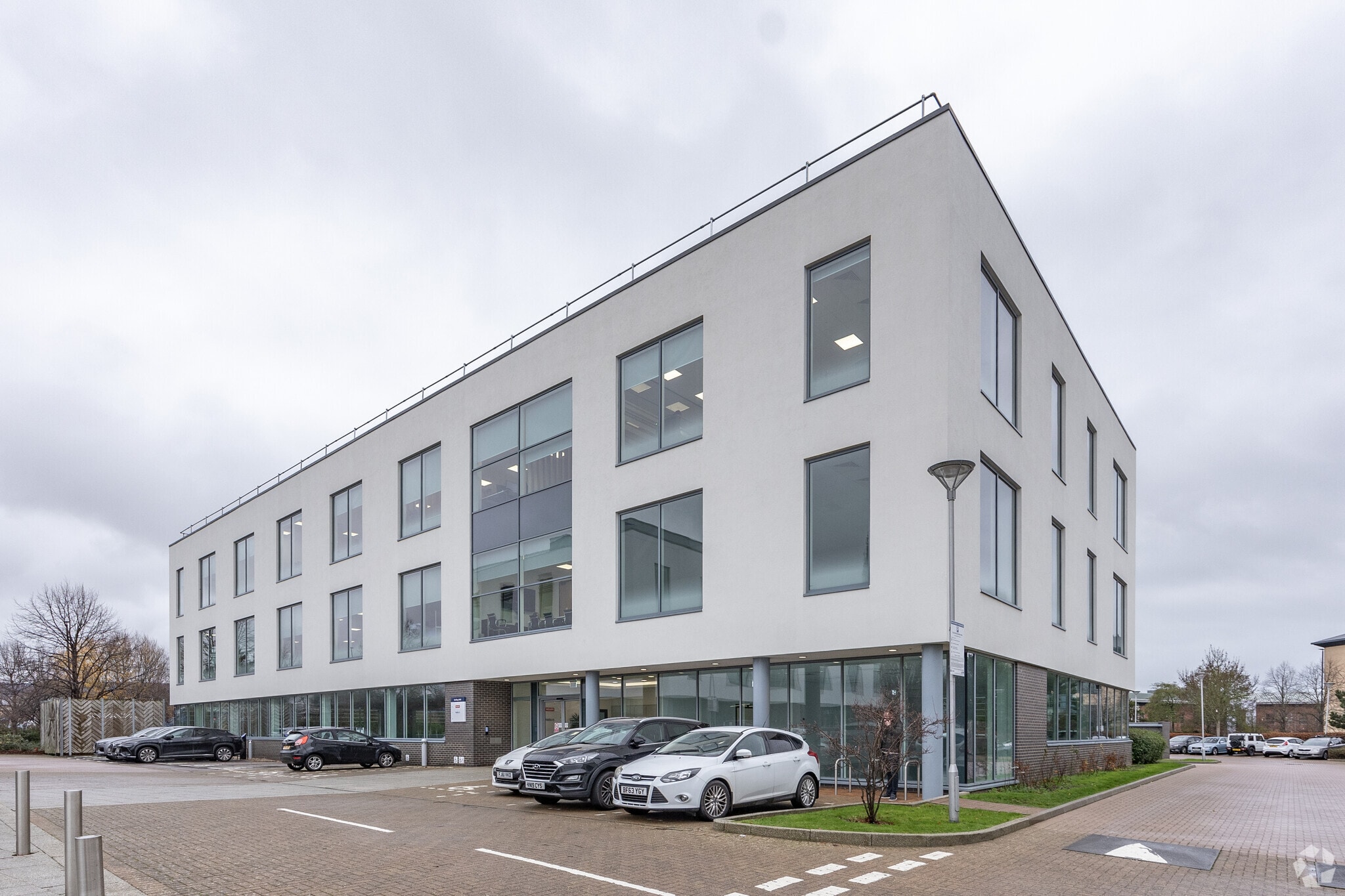 Unit 5220 Delta Way, Brockworth à louer Photo principale– Image 1 sur 4