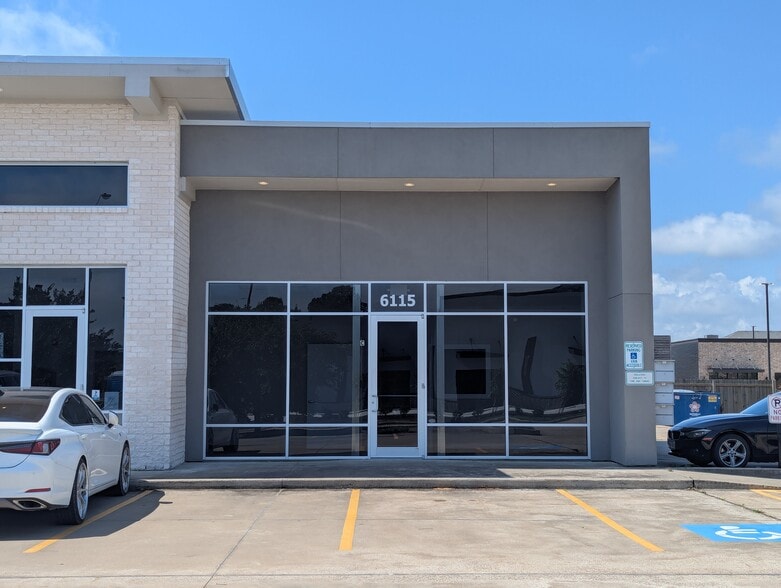 6115 Muela Creek Dr, Beaumont, TX à louer - Photo de l’immeuble – Image 3 sur 22