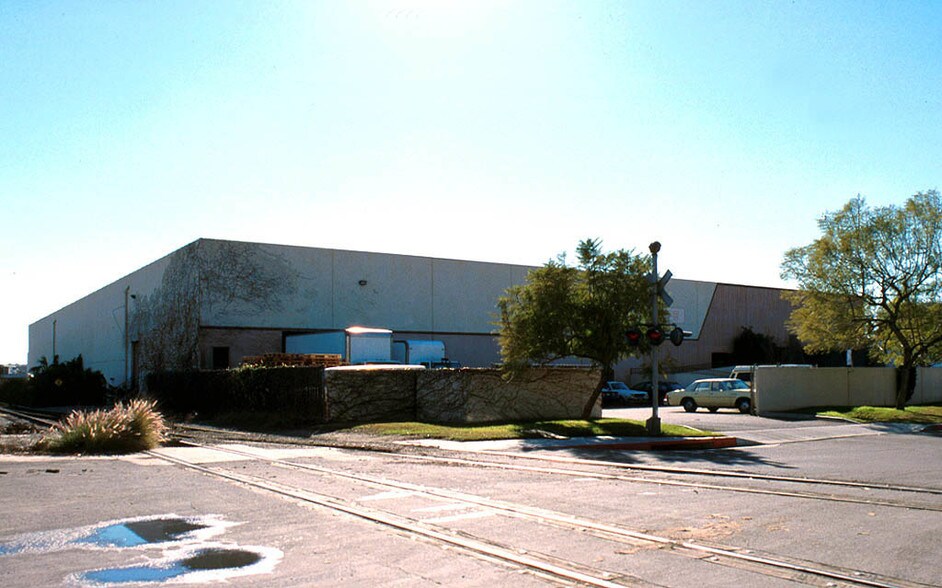 2341 N Pacific St, Orange, CA à louer - Autre – Image 2 sur 3