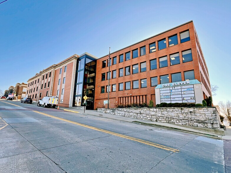 111 E 4th St, Alton, IL à louer - Photo principale – Image 1 sur 4