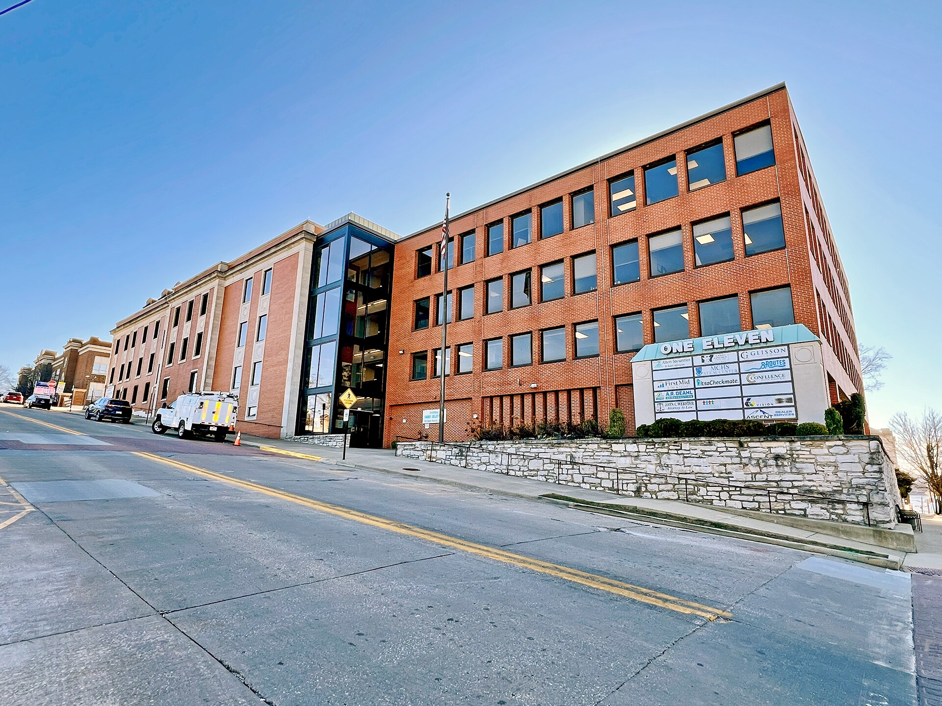 111 E 4th St, Alton, IL à louer Photo principale– Image 1 sur 5