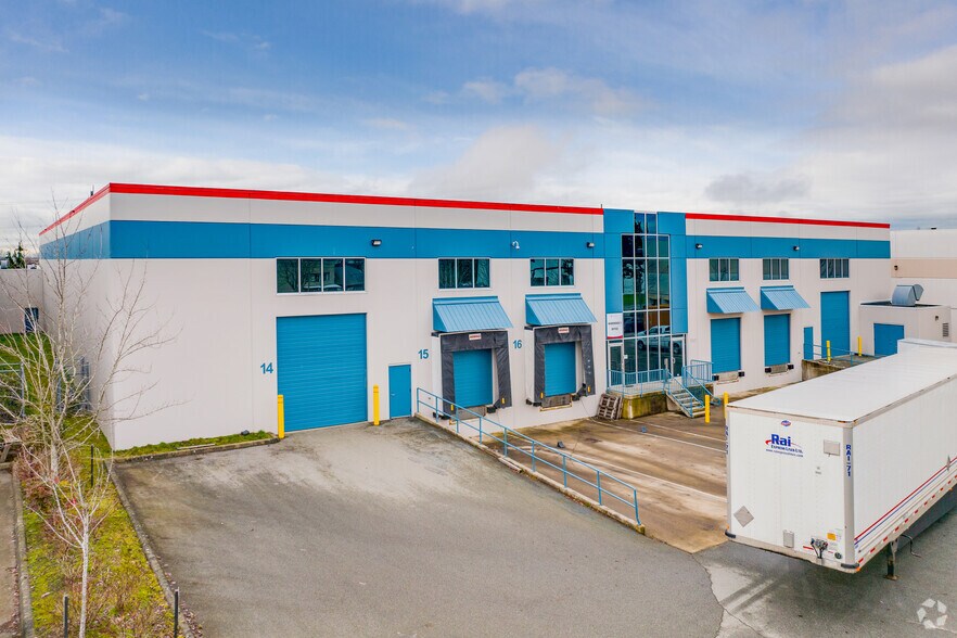 7027 Venture St, Delta, BC à louer - Photo principale – Image 1 sur 3