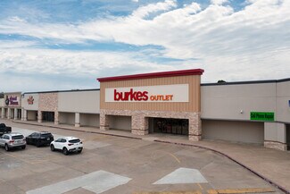 Plus de détails pour 1701 Fairway Dr, Alvin, TX - Local commercial à louer