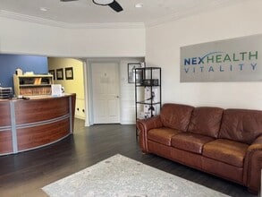 36310-36472 Us Hwy 19 N, Palm Harbor, FL à louer Photo intérieure– Image 1 sur 4