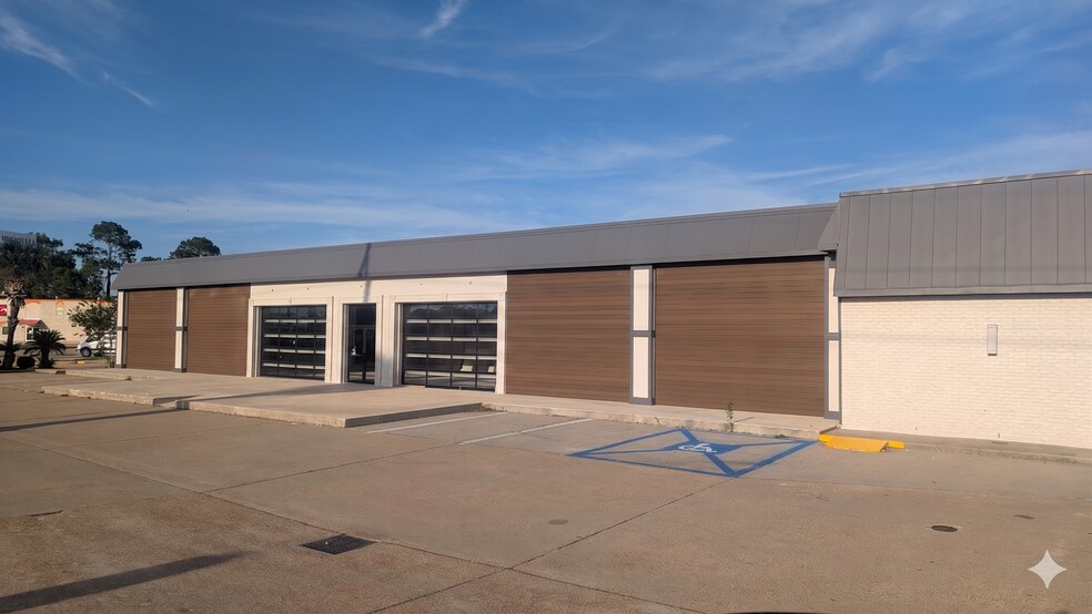 1400 W Tunnel Blvd, Houma, LA à louer - Photo de l’immeuble – Image 1 sur 7