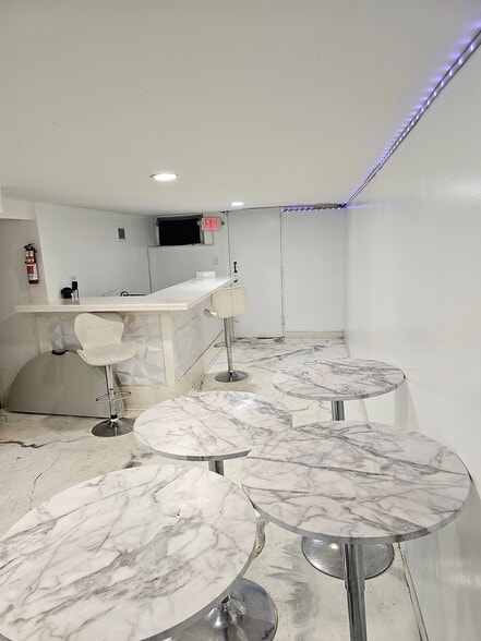 76-06 Rockaway Blvd, Woodhaven, NY à louer - Photo intérieure – Image 2 sur 3