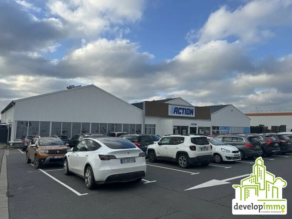 Bureau dans Carpiquet à louer Photo de l’immeuble– Image 1 sur 7