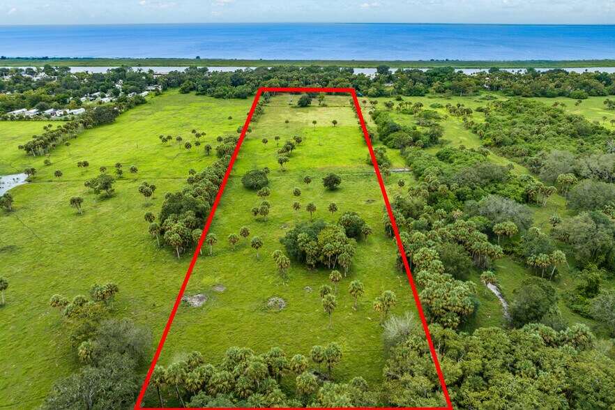 8237-8275 Highway 441 SE, Okeechobee, FL à vendre - Photo principale – Image 1 sur 12