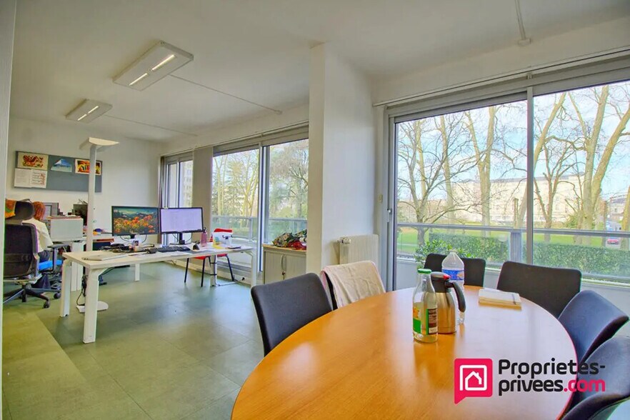 Bureau dans Angers à vendre - Photo de l’immeuble – Image 2 sur 15