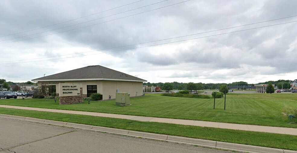 NE Landmark Dr, Owatonna, MN à vendre - Photo de l’immeuble – Image 1 sur 3