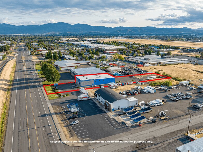 3755 Crater Lake Hwy, Medford, OR à vendre - Photo de l’immeuble – Image 1 sur 84