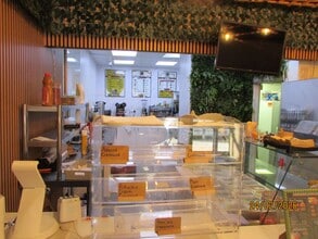 249 Elgin Av, Londres à louer Photo intérieure– Image 2 sur 3