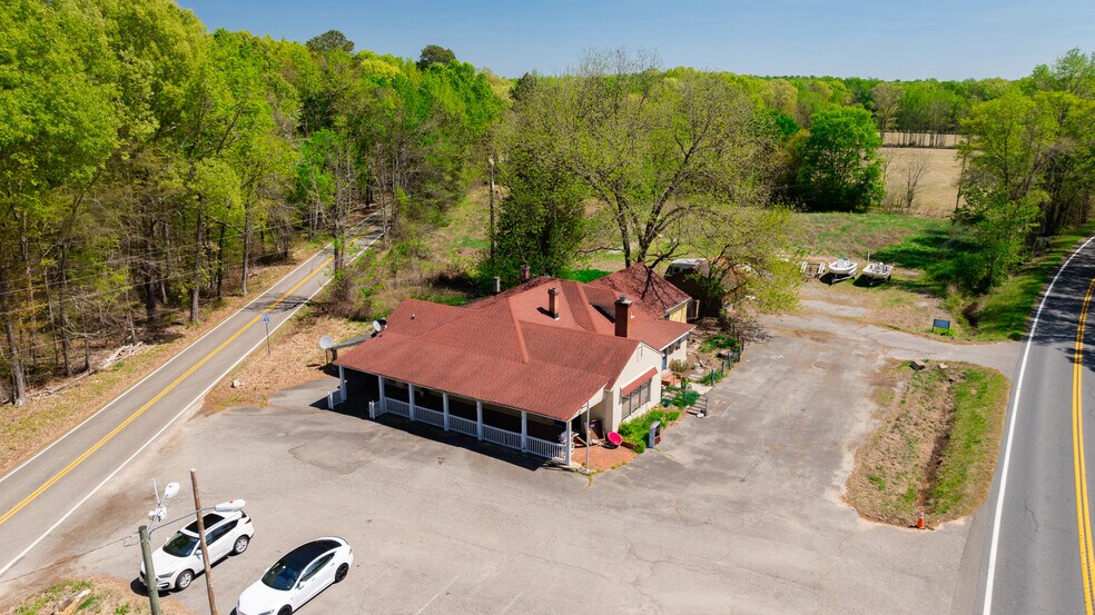 5164 New Market Rd, Richmond, VA à vendre - Photo de l’immeuble – Image 1 sur 19