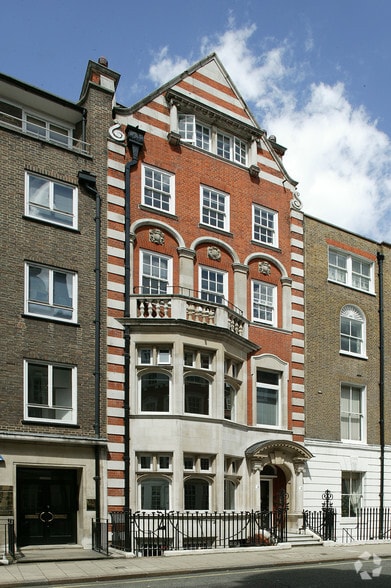 2 Bentinck St, Londres à louer - Photo de l’immeuble – Image 3 sur 3