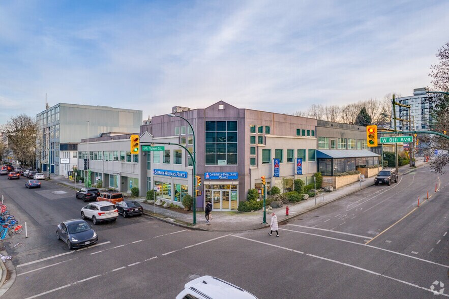 386-390 W 8th Ave, Vancouver, BC à louer - Photo principale – Image 1 sur 4