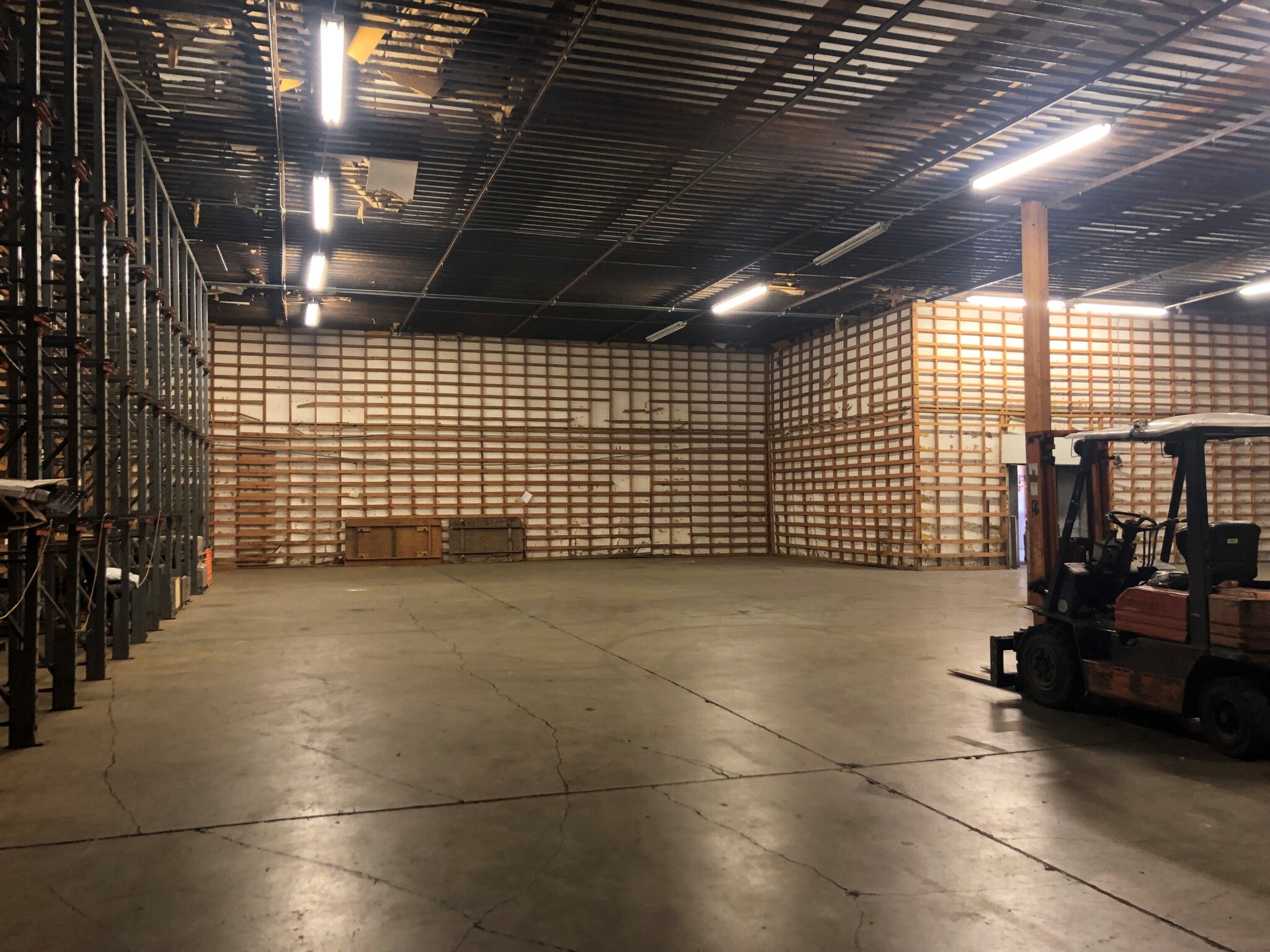 2440 W Commodore Way, Seattle, WA à louer Photo intérieure– Image 1 sur 3