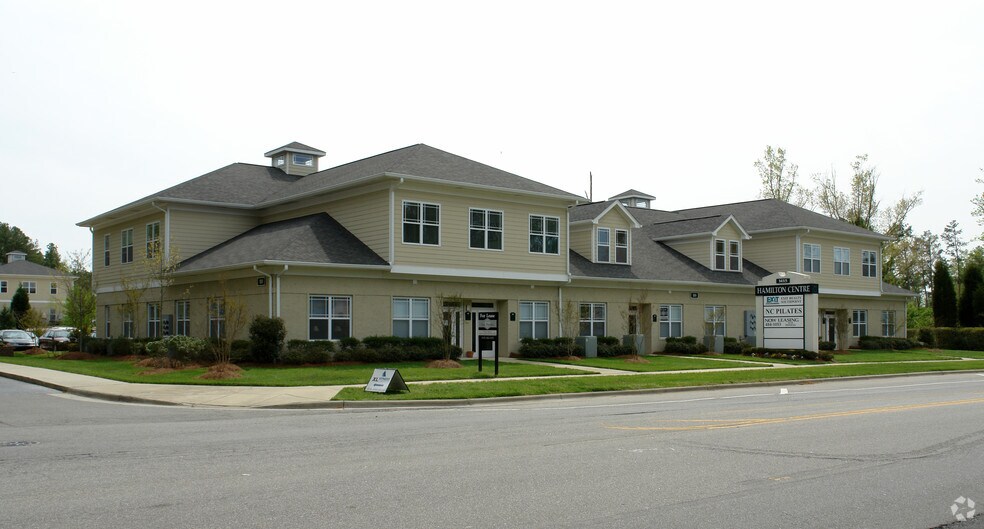 1415 W NC Highway 54, Durham, NC à louer - Photo de l’immeuble – Image 2 sur 5