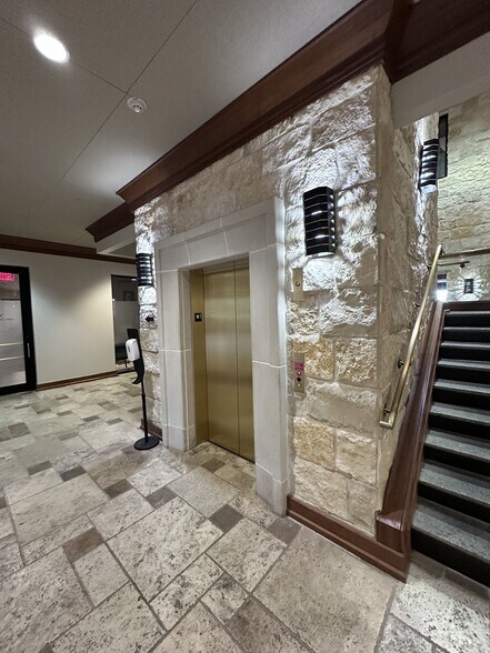 335 E Sonterra Blvd, San Antonio, TX à louer - Photo intérieure – Image 3 sur 14