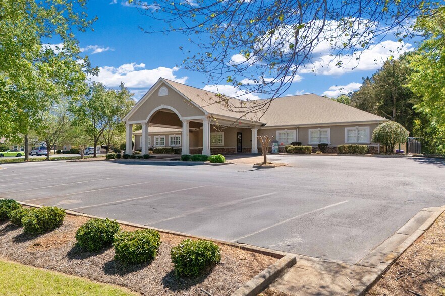 516 W Bankhead Hwy, Villa Rica, GA à vendre - Photo principale – Image 1 sur 24