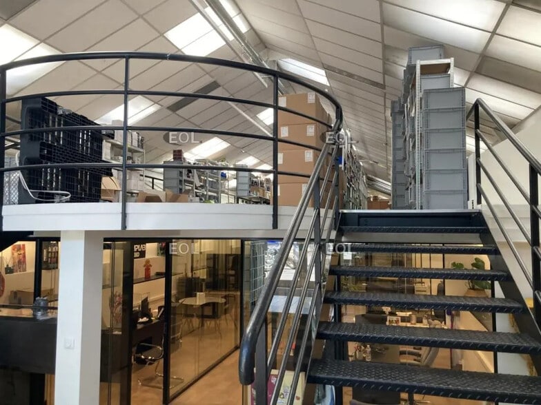 Bureau dans Joinville-le-Pont à vendre - Photo intérieure – Image 2 sur 9