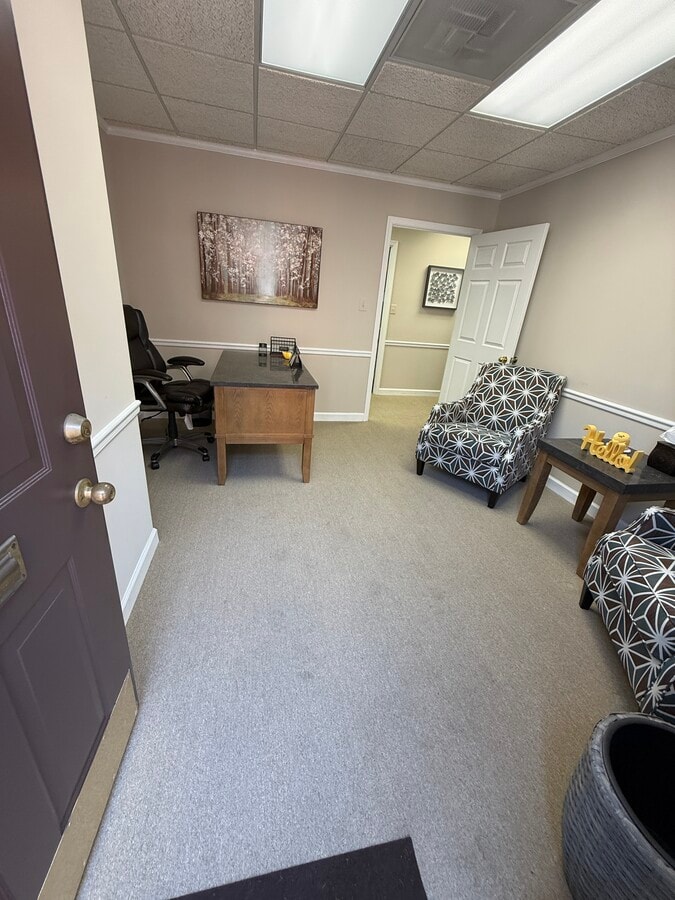 10615 Judicial Dr, Fairfax, VA 22030 - Lot 602 - - Photo intérieure - Image 2 of 9
