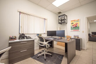 7788 Central Industrial Dr, Riviera Beach, FL à louer Photo intérieure– Image 1 sur 11