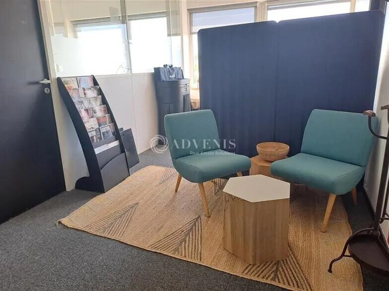 Bureau dans Carquefou à louer - Photo de l’immeuble – Image 3 sur 6