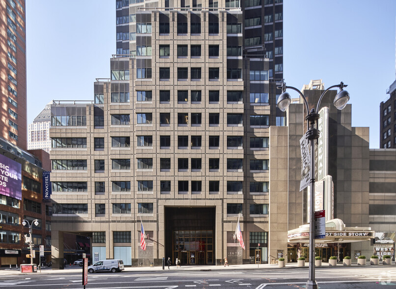 1675 Broadway, New York, NY à louer - Photo de l’immeuble – Image 3 sur 8