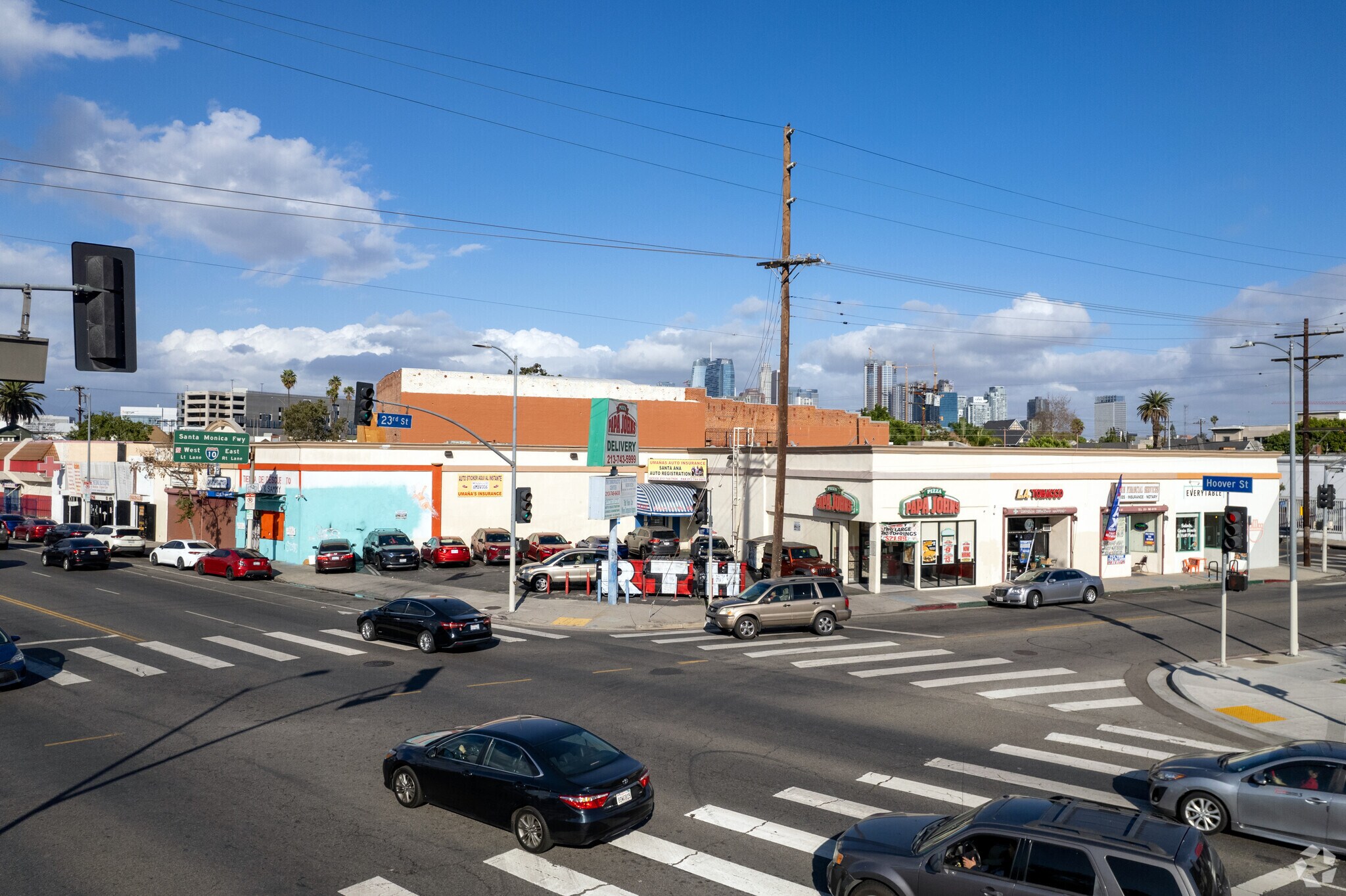 2220 S Hoover St, Los Angeles, CA à louer Photo de l’immeuble– Image 1 sur 4