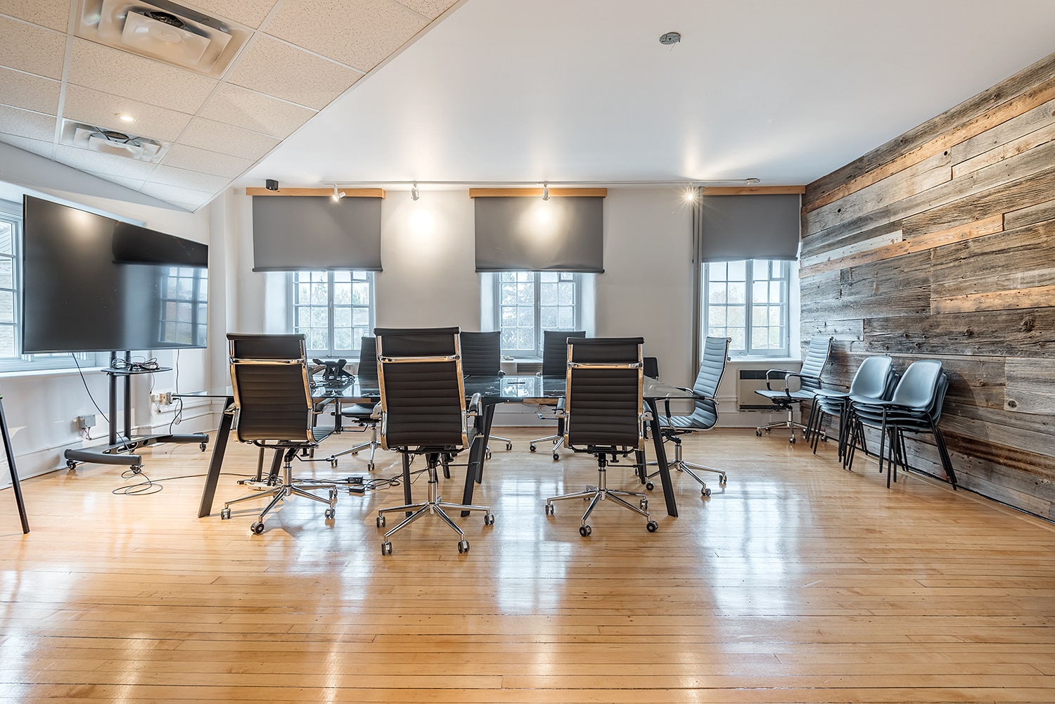 32 Rue Saint-Charles, Longueuil, QC à louer Photo intérieure– Image 1 sur 15