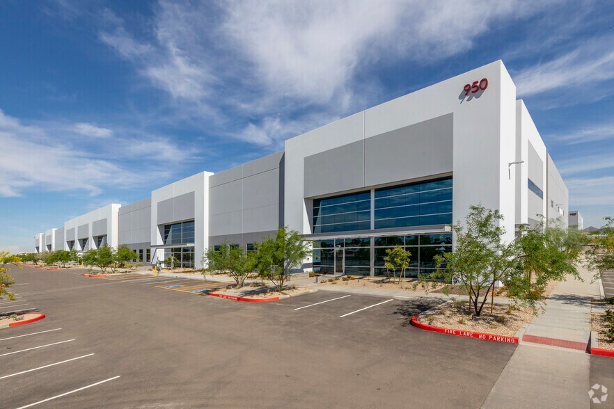 NWC N 7th Ave & W Rose Garden Ln, Phoenix, AZ à louer - Photo de l’immeuble – Image 3 sur 7
