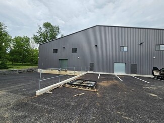 Plus de détails pour 2445 NY-208, Walden, NY - Industriel/Logistique à louer
