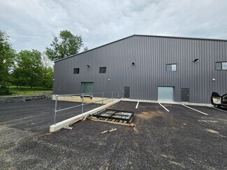 Plus de détails pour 2445 NY-208, Walden, NY - Industriel/Logistique à louer