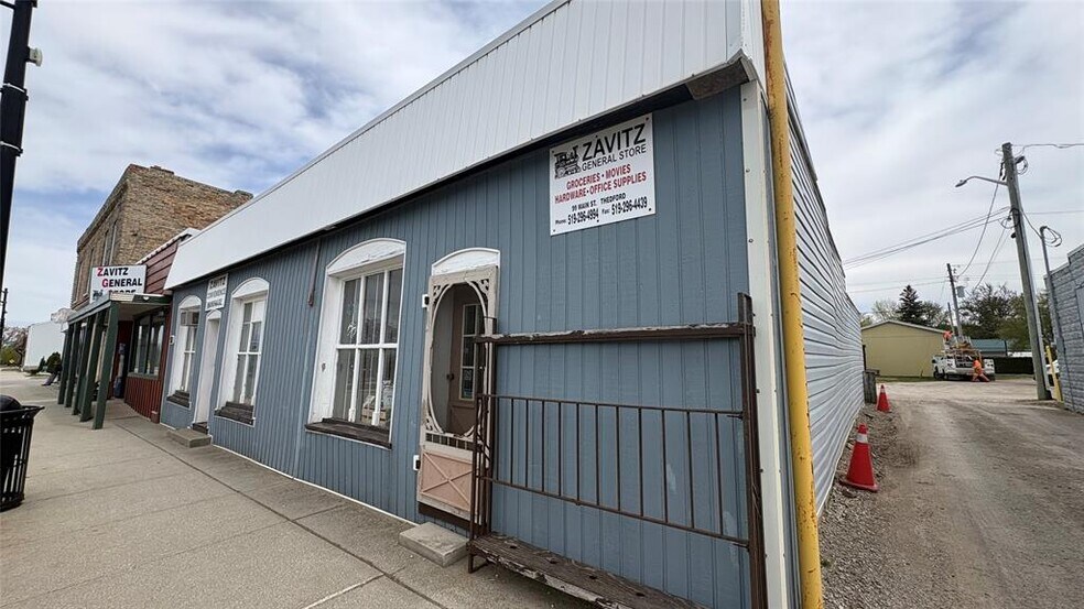 99 Main St, Thedford, ON à vendre - Photo de l’immeuble – Image 2 sur 5