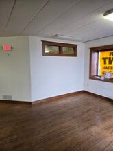 840 Highway 136, Baraboo, WI à louer Photo intérieure– Image 2 sur 12