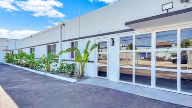 1822 NW 22nd St, Miami, FL à louer Photo intérieure– Image 1 sur 7