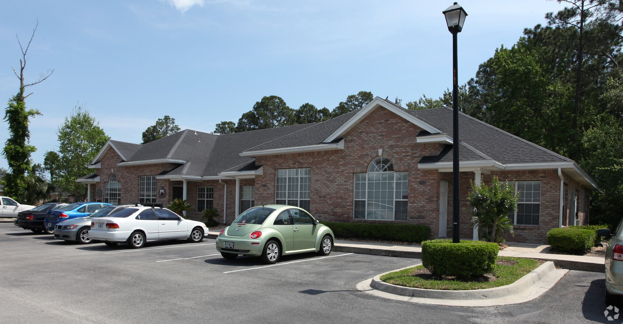 4745 Sutton Park Ct S, Jacksonville, FL à louer Photo principale– Image 1 sur 18