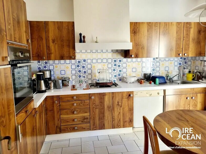 Local d'activités dans Pornic à vendre - Photo de l’immeuble – Image 2 sur 9