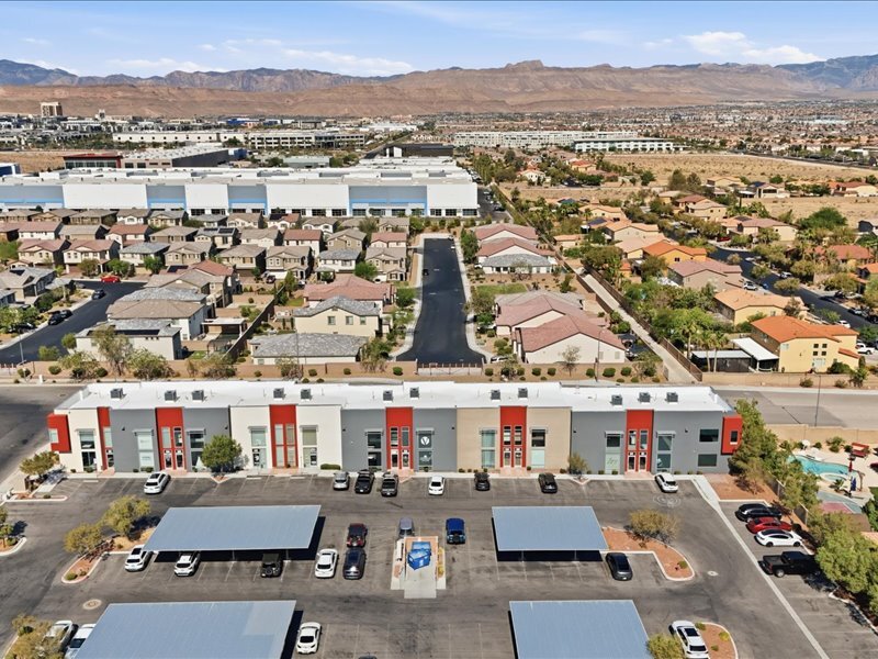 7336 W Post Rd, Las Vegas, NV à vendre Photo de l’immeuble– Image 1 sur 20