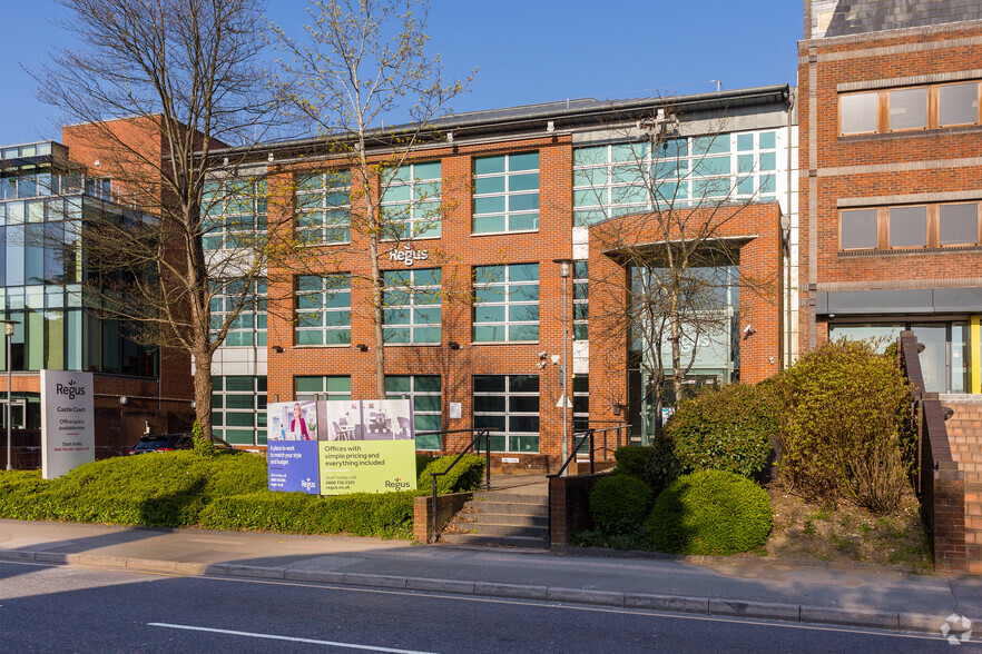 41 London Rd, Reigate à louer - Photo de l’immeuble – Image 3 sur 13